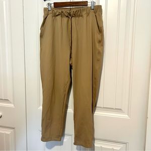 Old Navy High Waisted Powersoft Coze Edition Slim Taper Pants